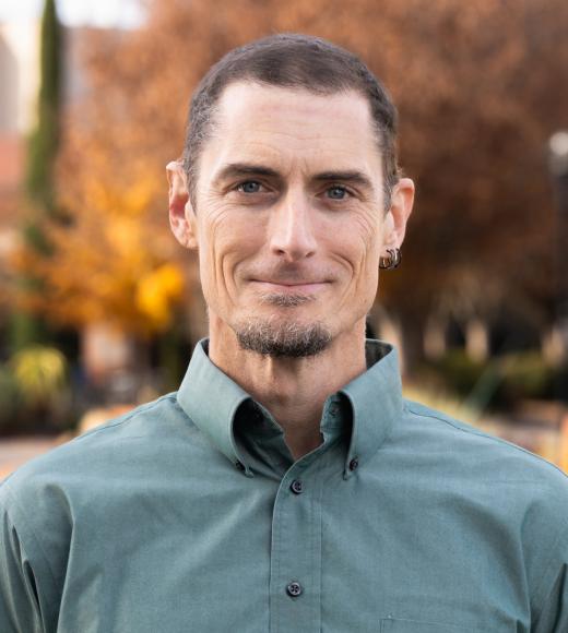 Jeff Ross Ibarra headshot